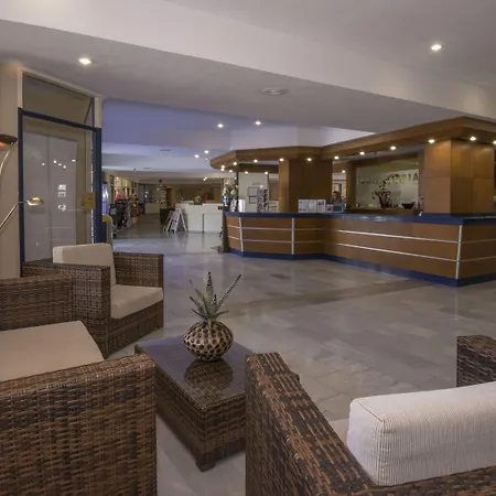Otel Hovima Santa Maria 3*
