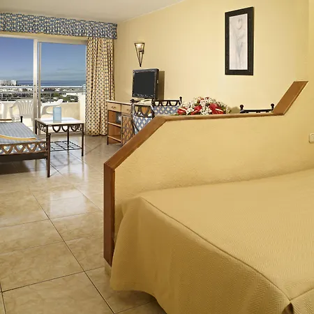 Otel Hovima Santa Maria 3*